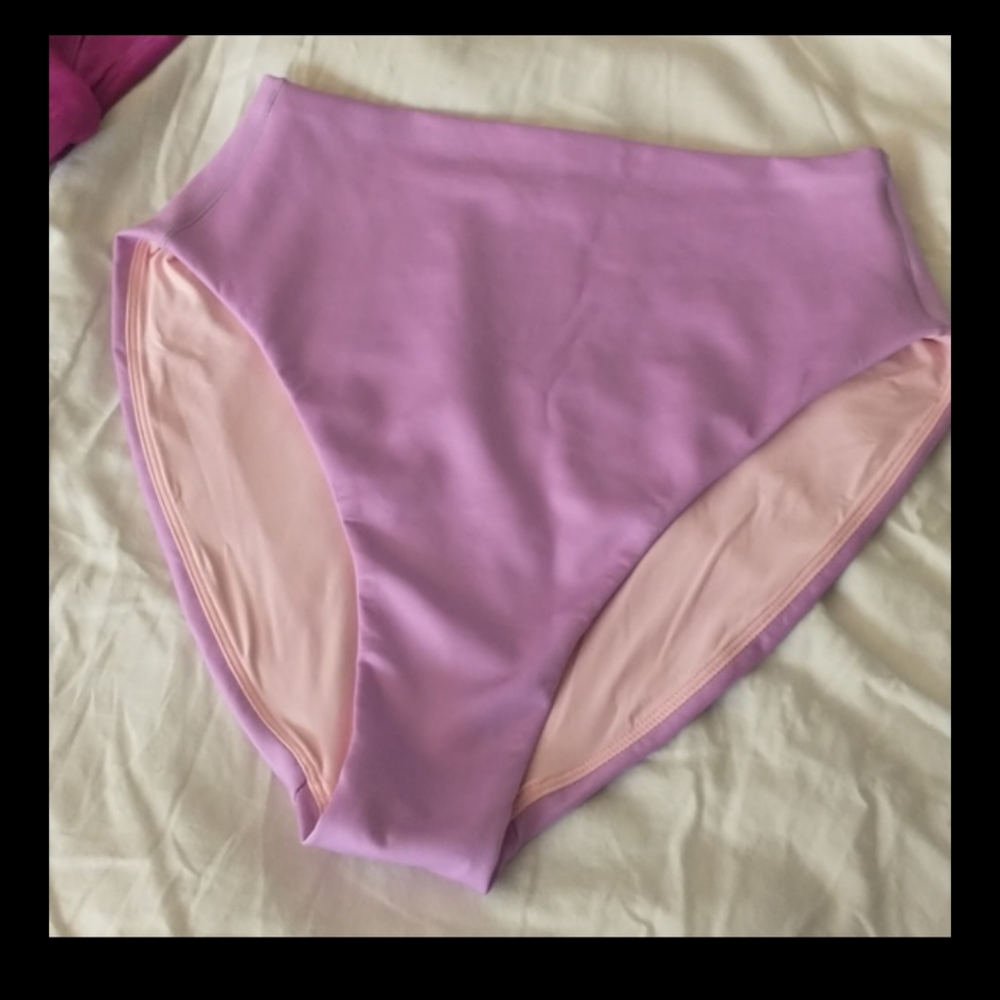 hi hi Left On Friday swim bottoms